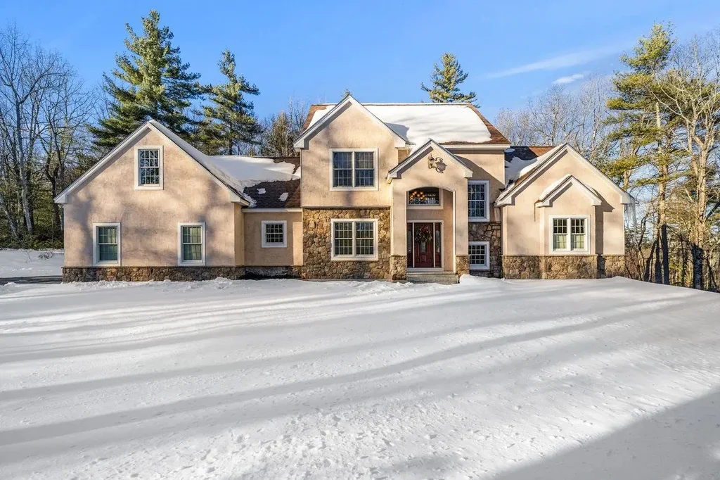 3 Winterberry Road, Brookline
