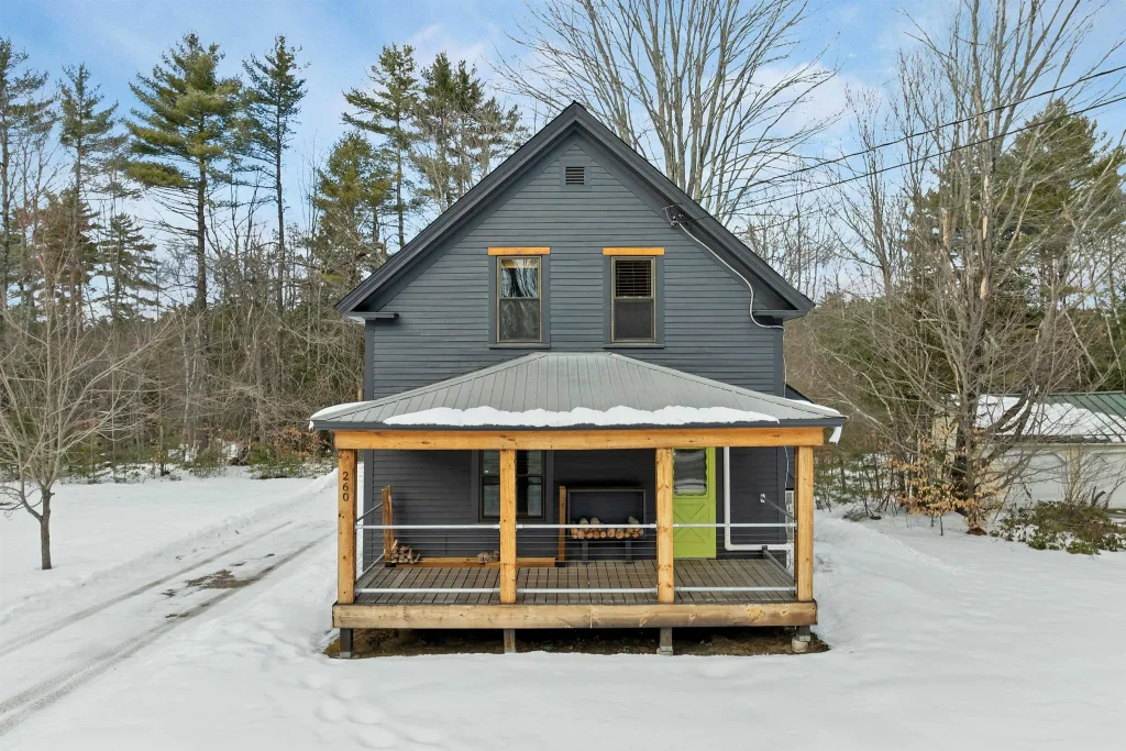 260 East Main Street, Conway