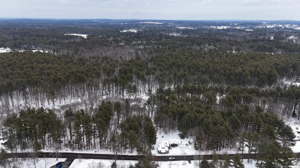 101 Page Road, Litchfield