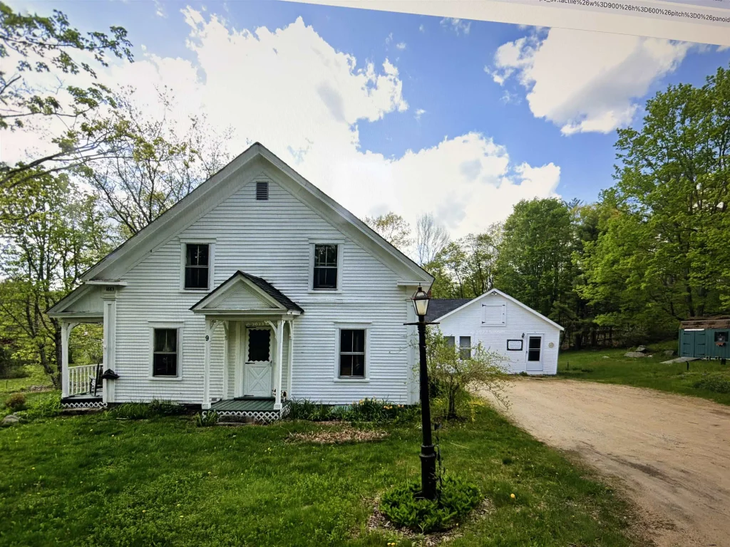 9 Mountain Road, Gilmanton