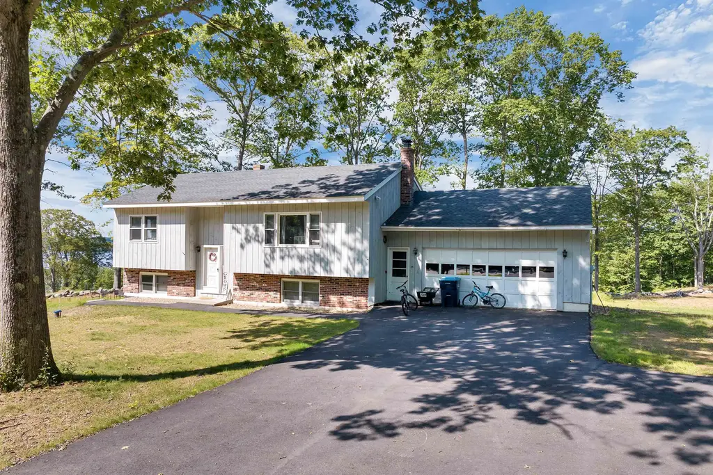 45 Westview Drive, Belmont