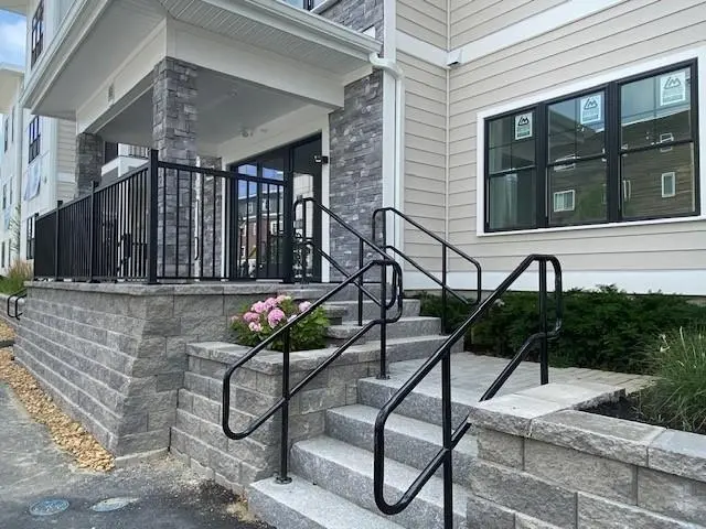 55 Pointe Place, Dover