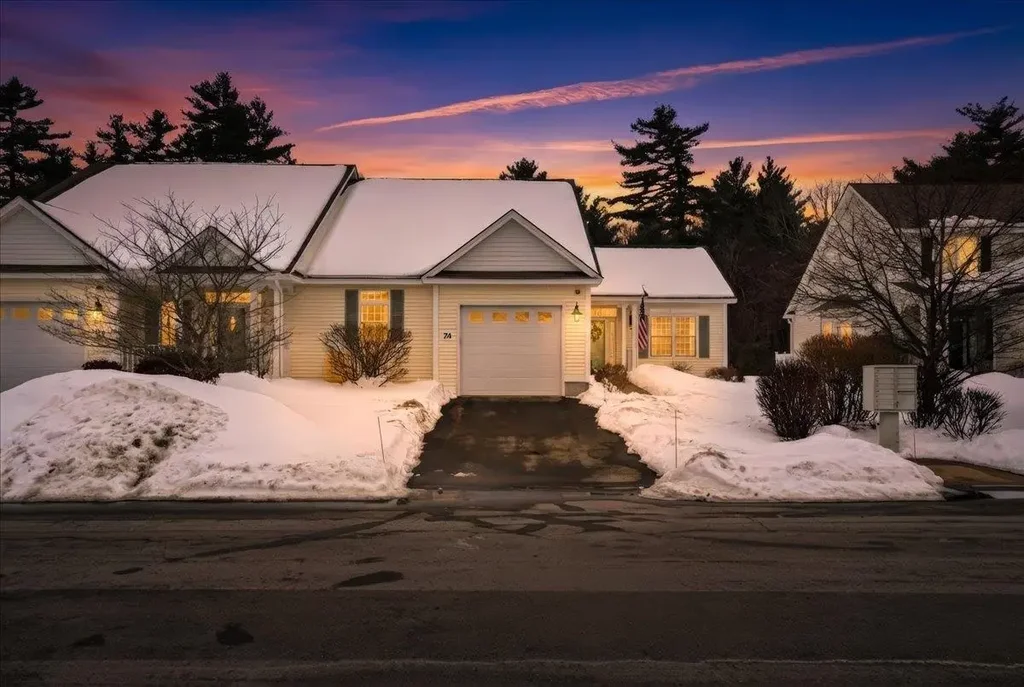 74 Old Stage Road, Litchfield