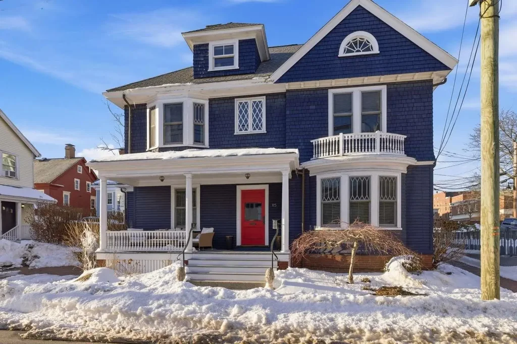 115 Court Street, Portsmouth