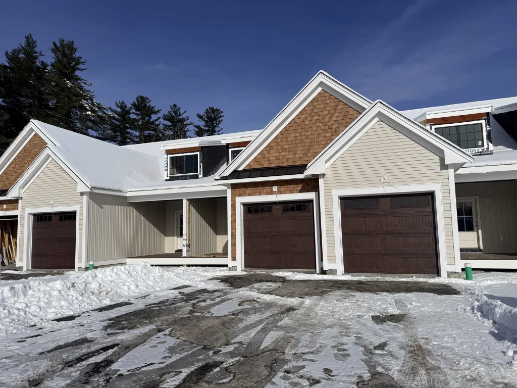 23 Main Street, Candia