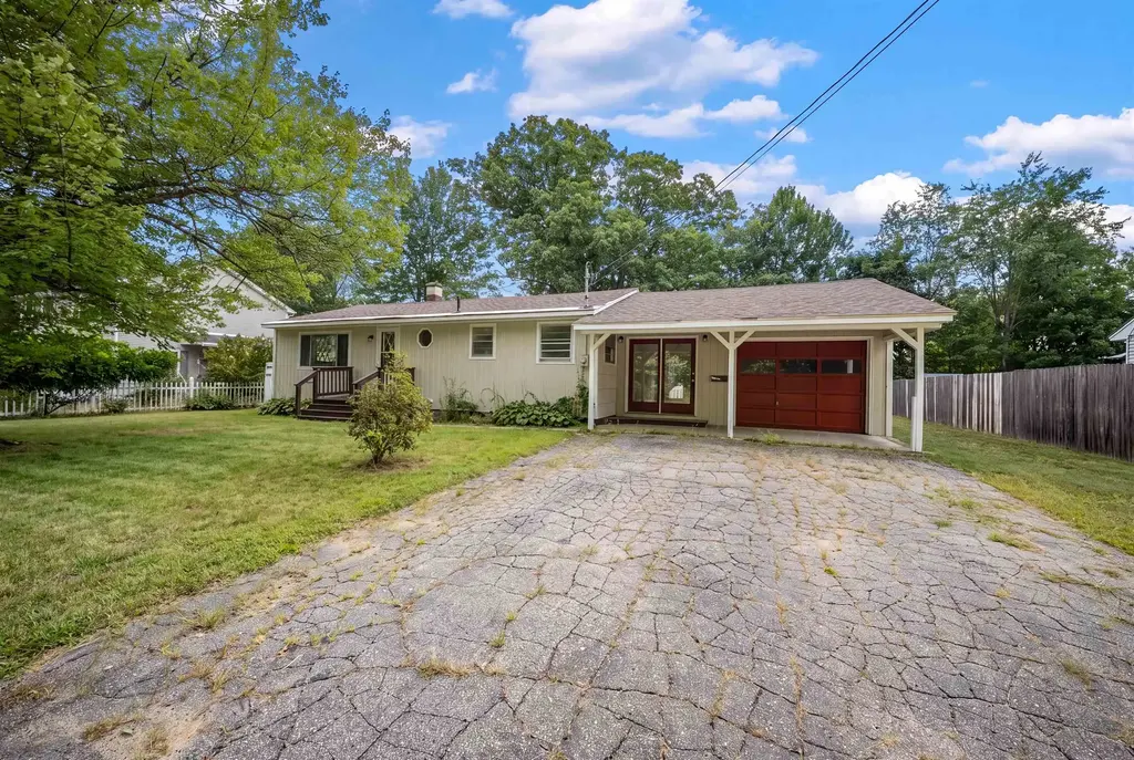 133 Lafayette Street, Laconia
