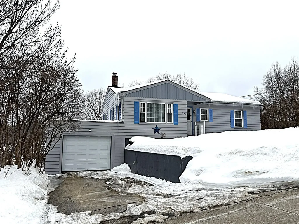 730 Sixth Avenue, Berlin