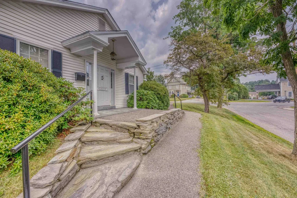 188 Cottage Street, Littleton