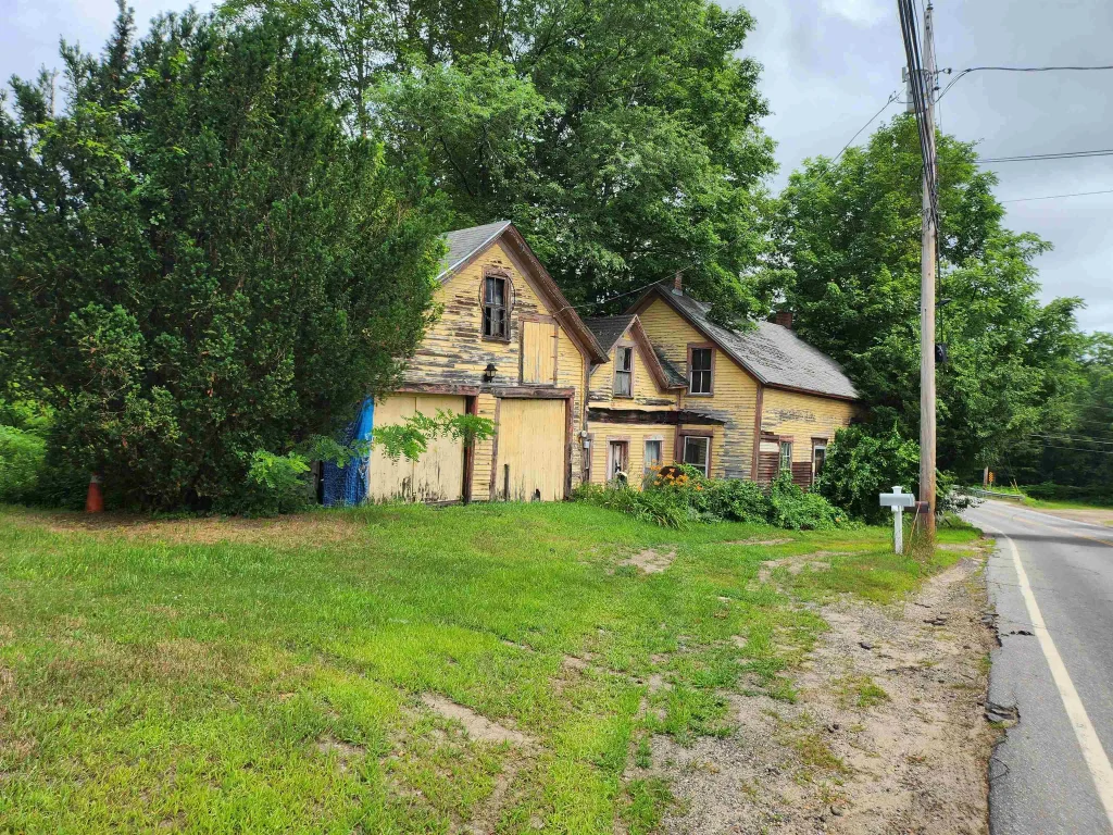 126 Meredith Center Road, Meredith