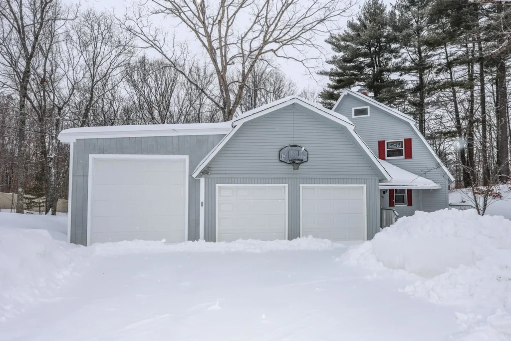 96 Rocky Hill Road, Somersworth