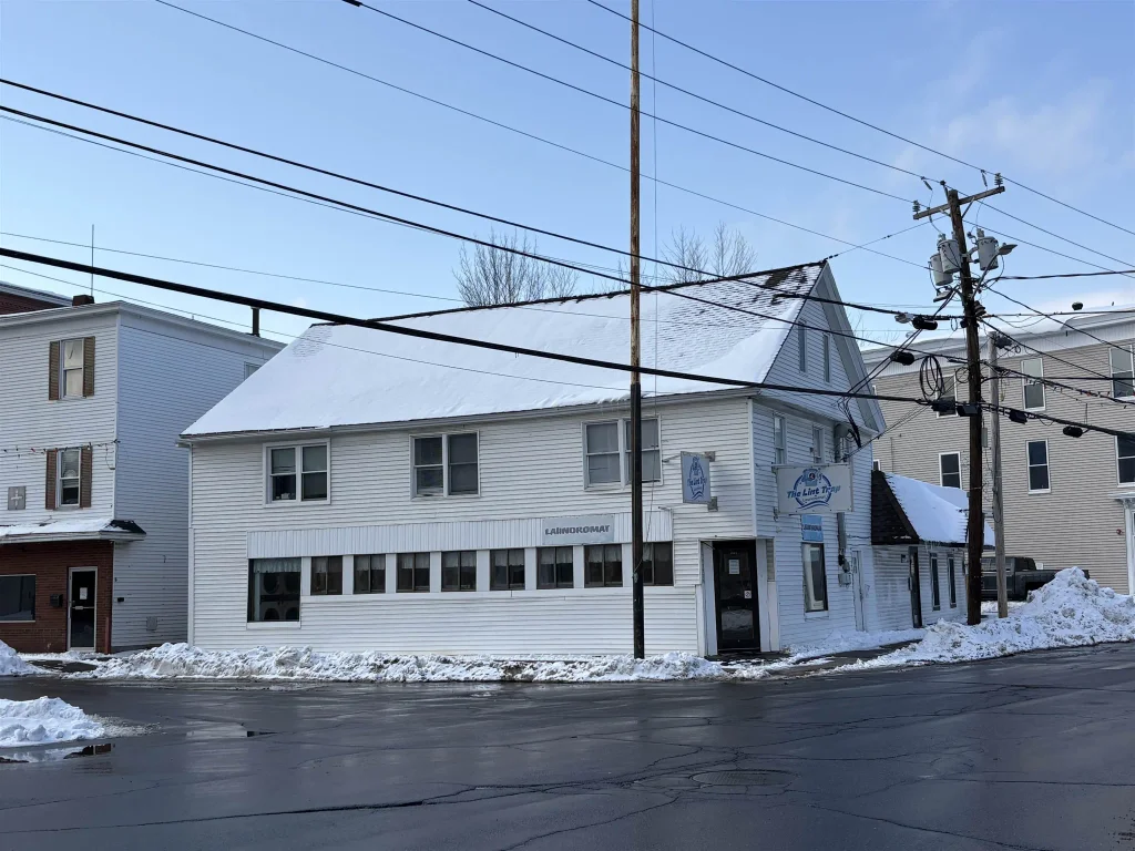 456 Main Street, Farmington