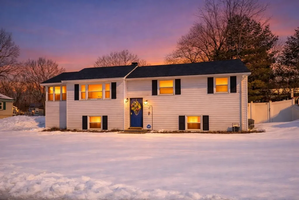 70 Tenby Drive, Nashua