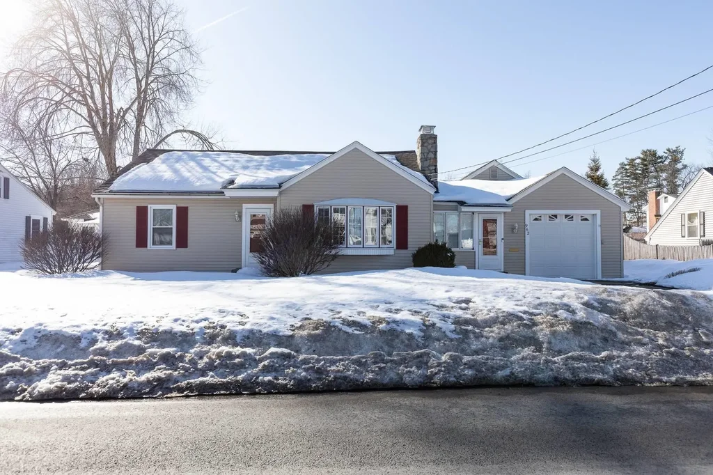 962 Montgomery Street, Manchester