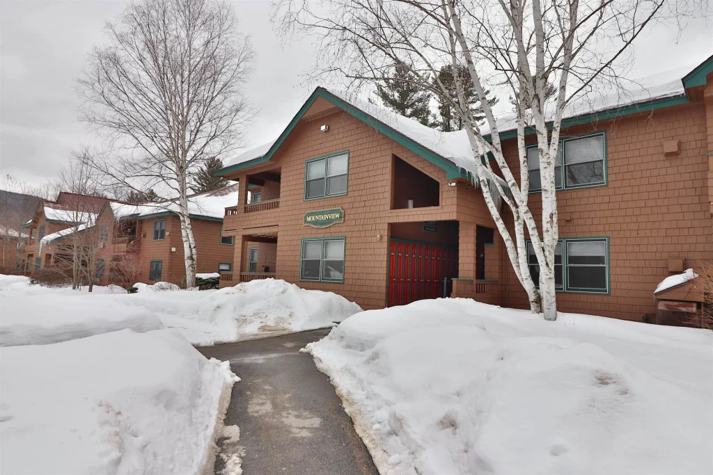 156 Deer Park Drive, Woodstock