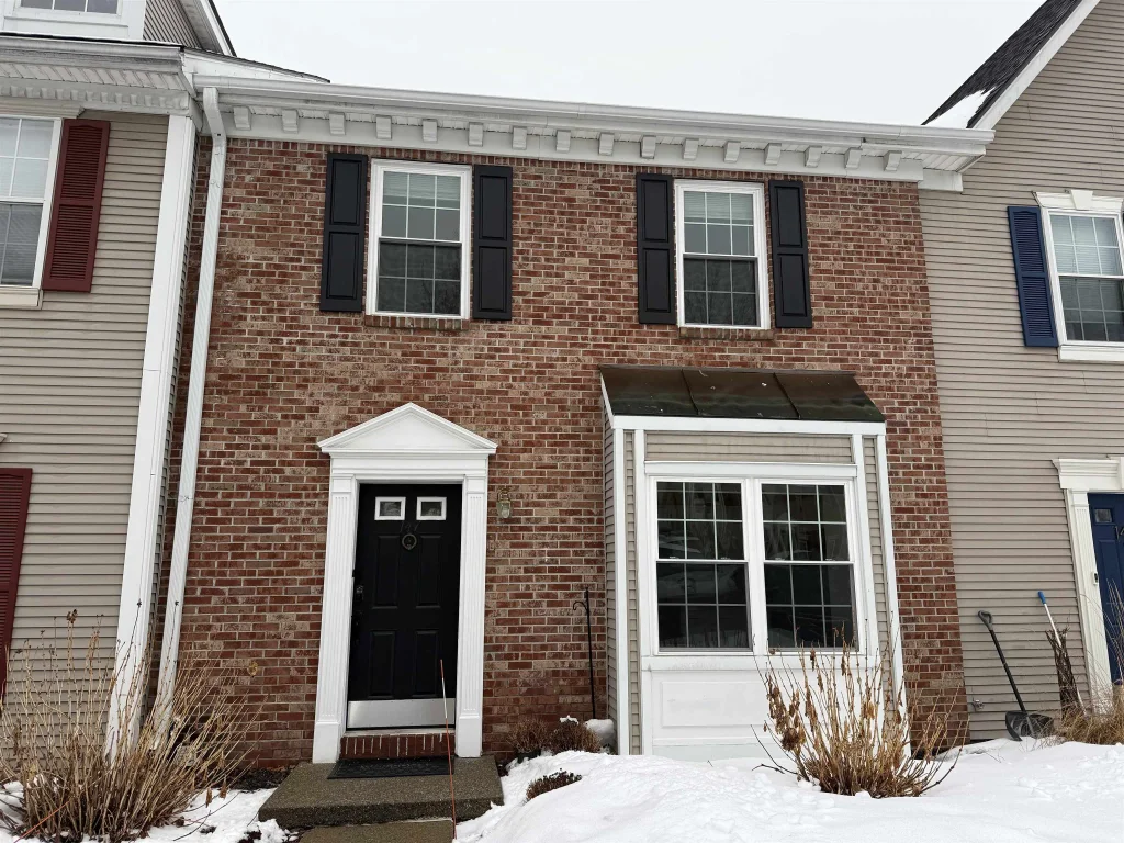 147 Middlesex Road, Merrimack