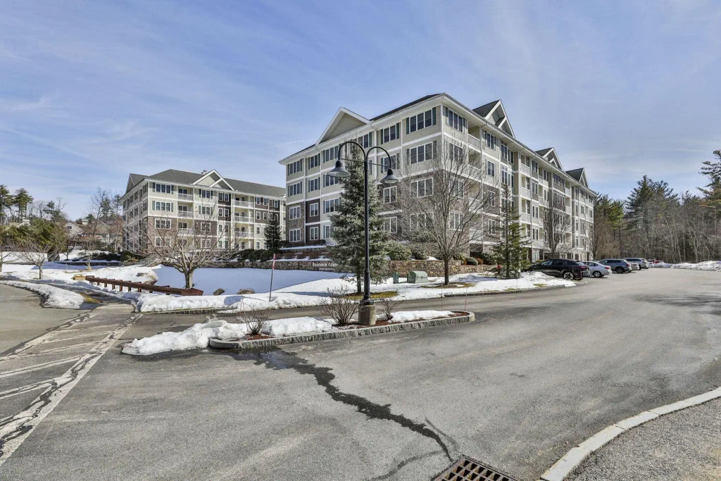 10 Braemoor Woods Road, Salem