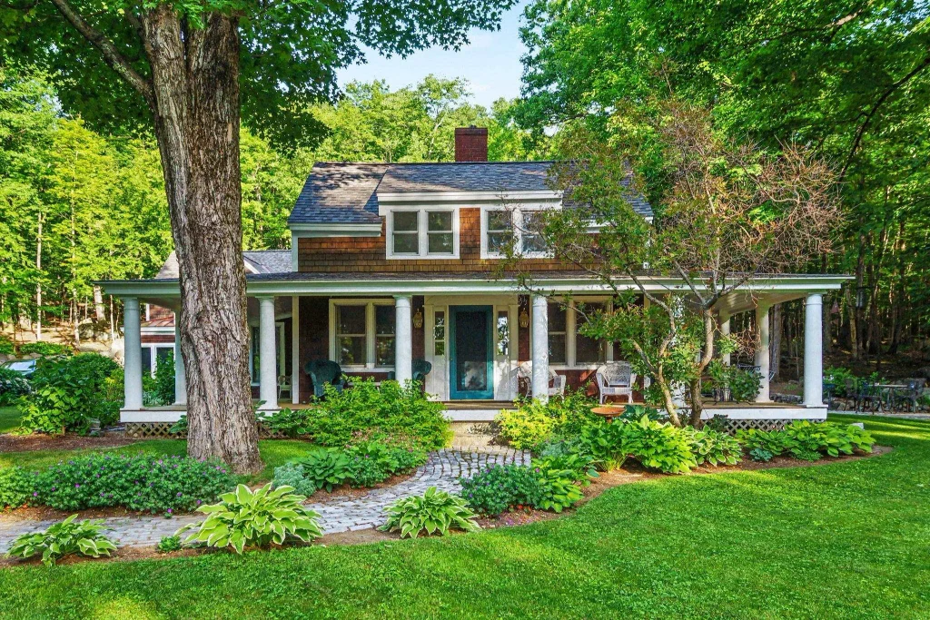 22 Grew Drive, Hancock