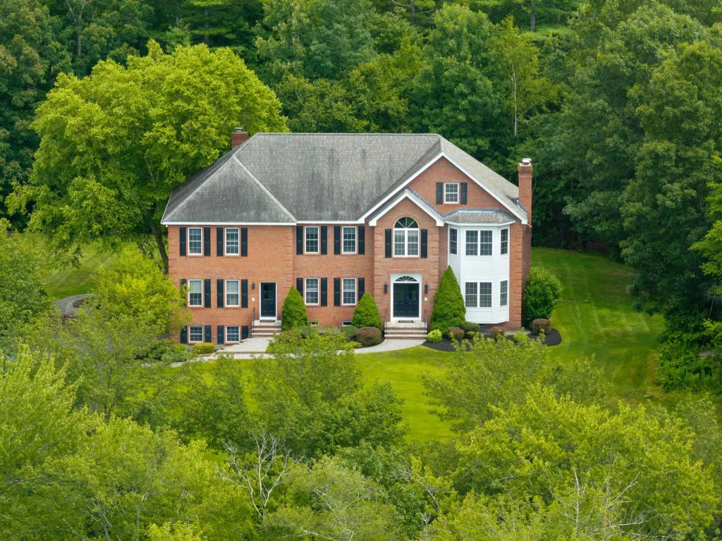 8 Arcadia Lane, Salem