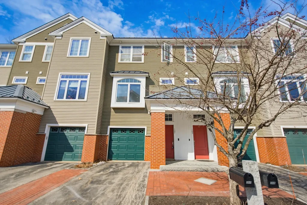 107 Riverwalk Way, Manchester