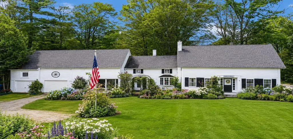2381 East Washington Road, Washington