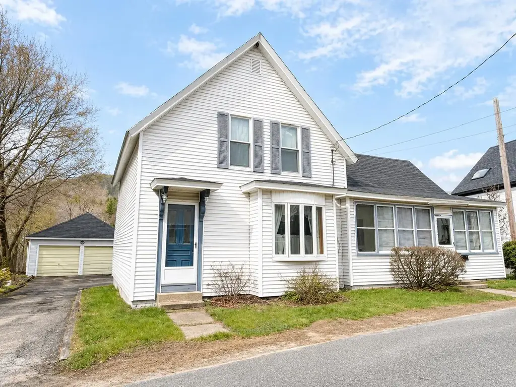 9 Mcfarland Street, Gorham
