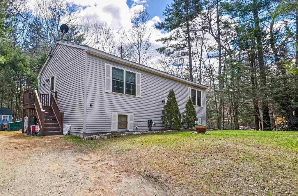 1223 Suncook Valley Road, Barnstead