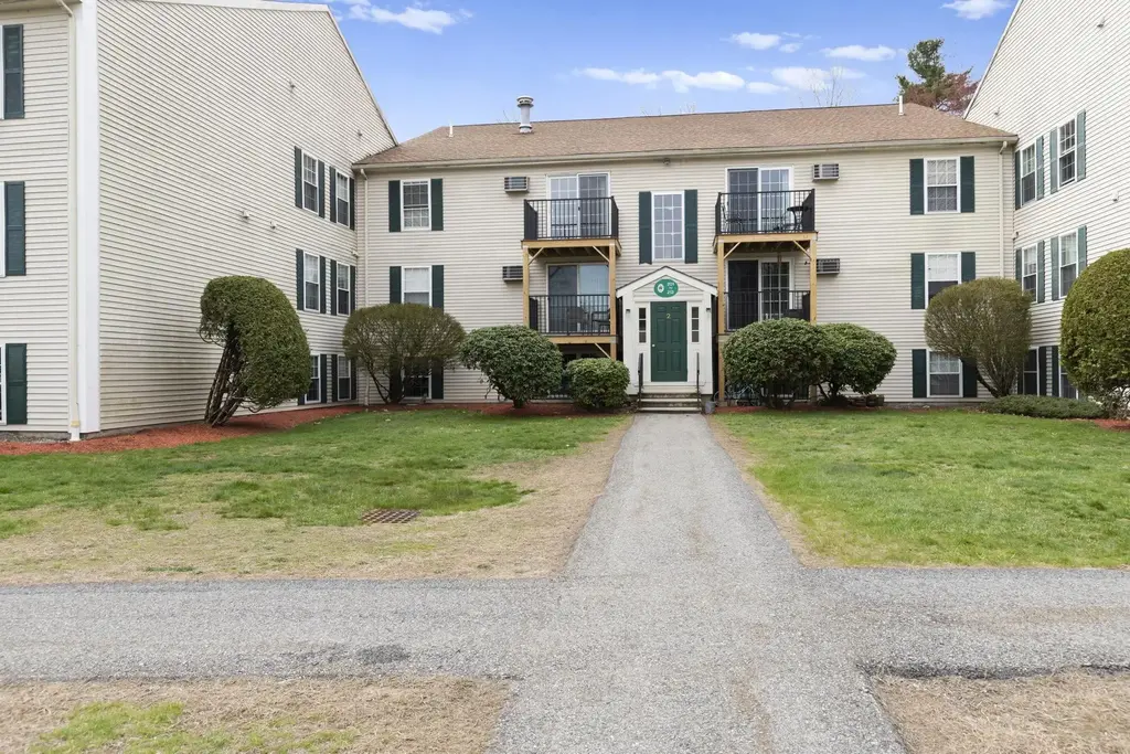 209 White Cedar Boulevard, Portsmouth