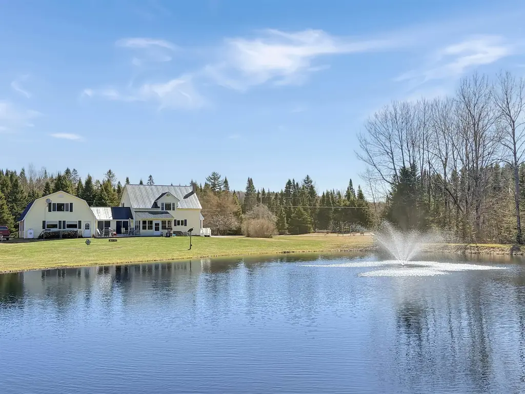 61 Old Country Lane, Pittsburg