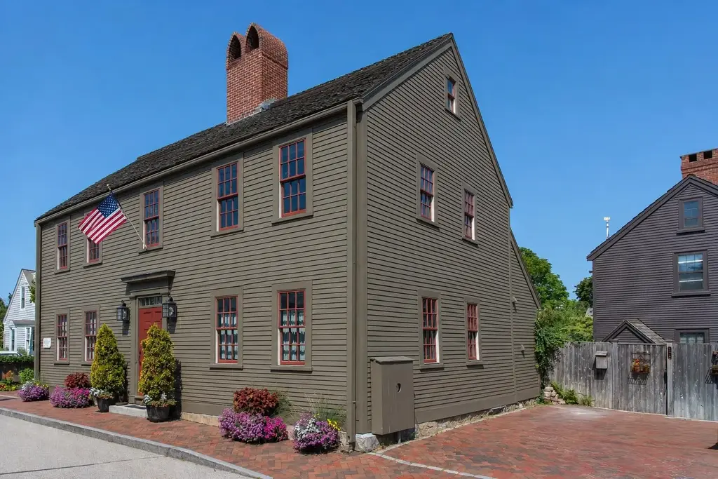 171 Gates Street, Portsmouth