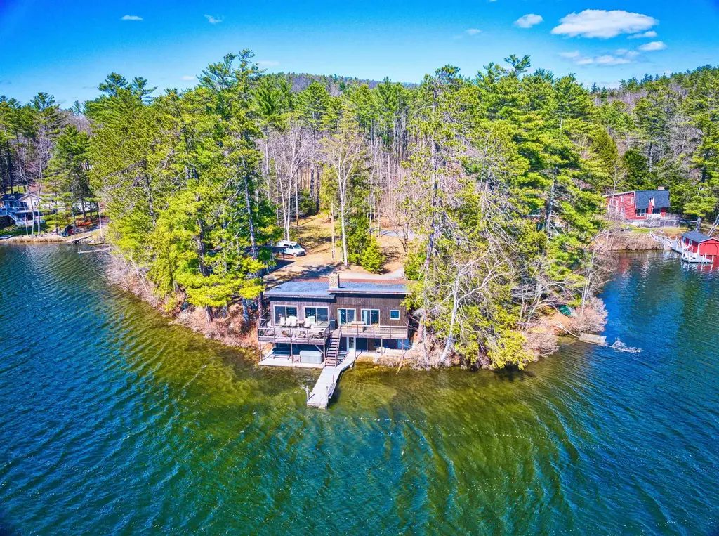 30 Demijen Road, Sunapee