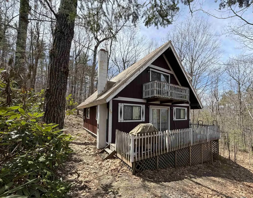 17 Klausen Road, Madison