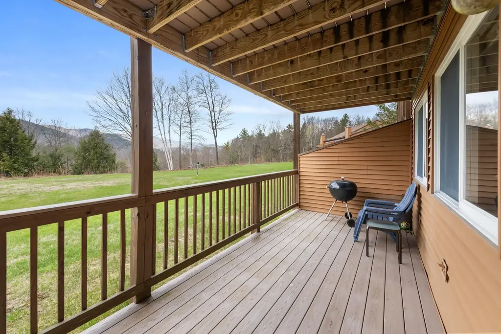 15 Tennis Lane, Thornton