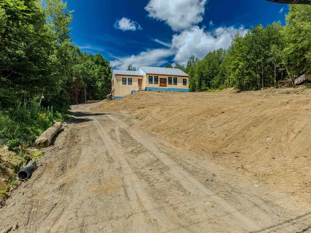 245 Manns Hill Road, Littleton