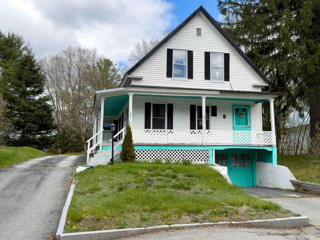 131 Grove Street, Littleton