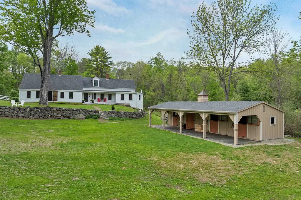 52 Lyford Road, Brookfield