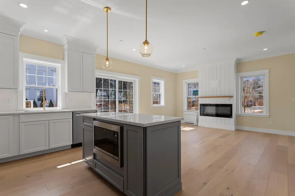 136 Locust Street, Dover