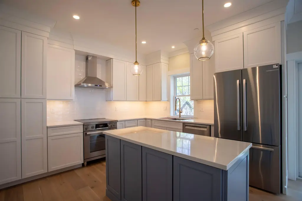 136 Locust Street, Dover