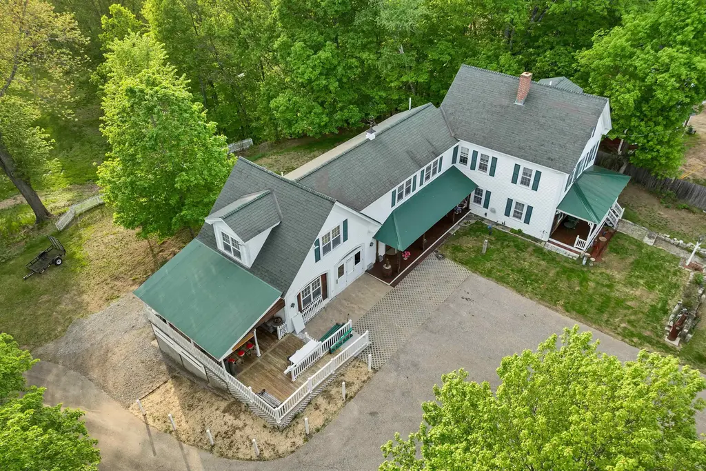 2384 White Mountain Highway, Conway