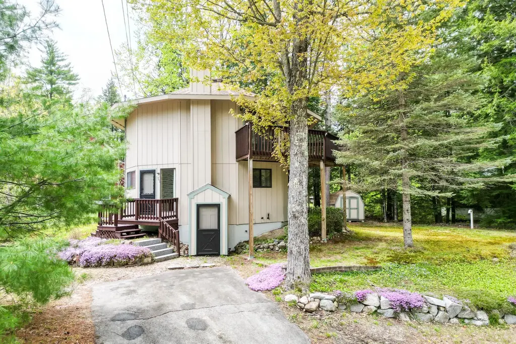 51 Pequawket Drive, Conway