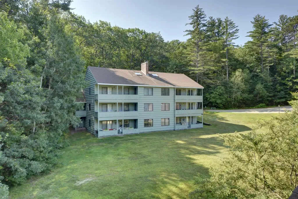 14e Seasons At Attitash Road, Bartlett