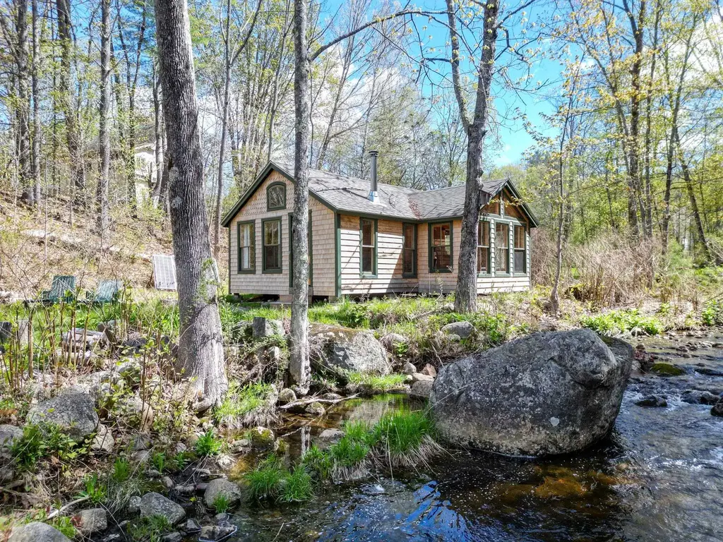 2158 Village Road, Madison