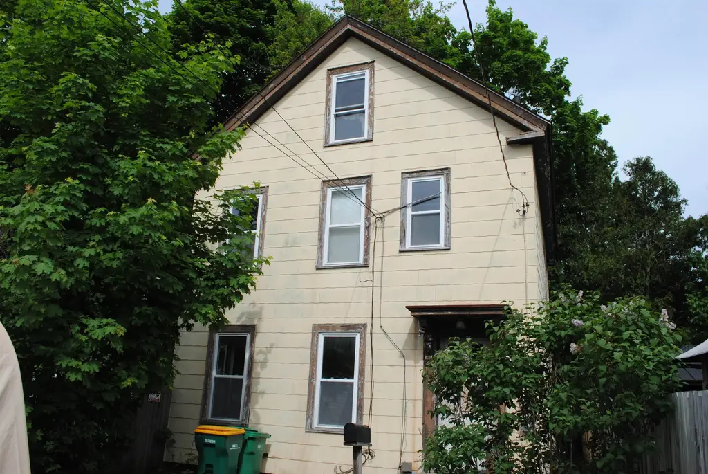 19 Pine Street, Rochester