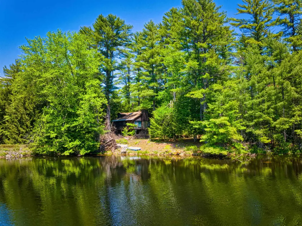 408 Brown Hill Road, Belmont