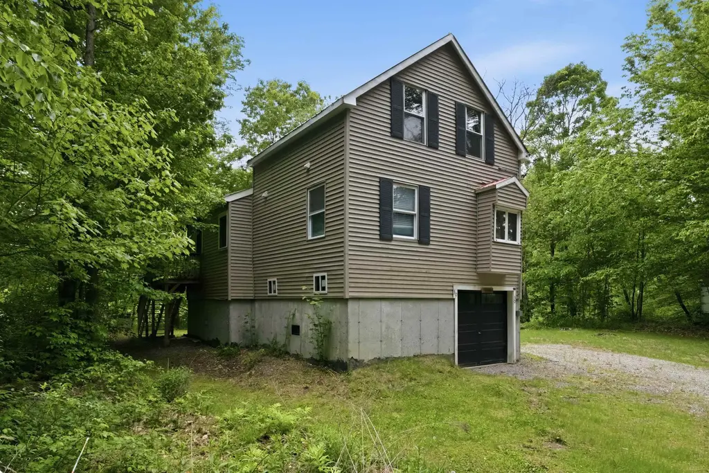 30 Moat Brook Drive, Conway