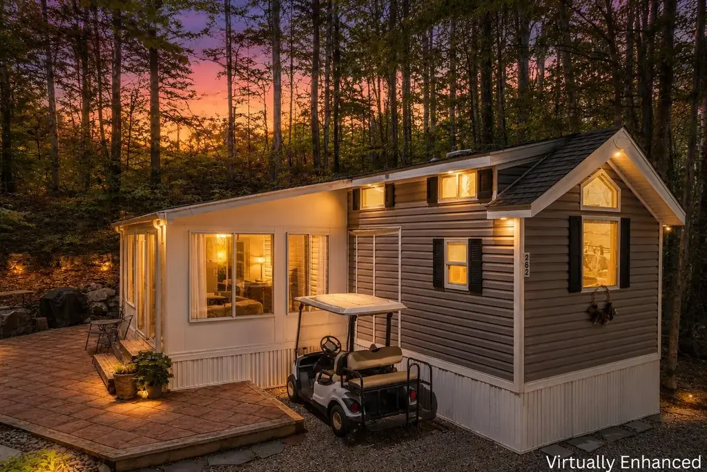 262 High Country Way, Holderness