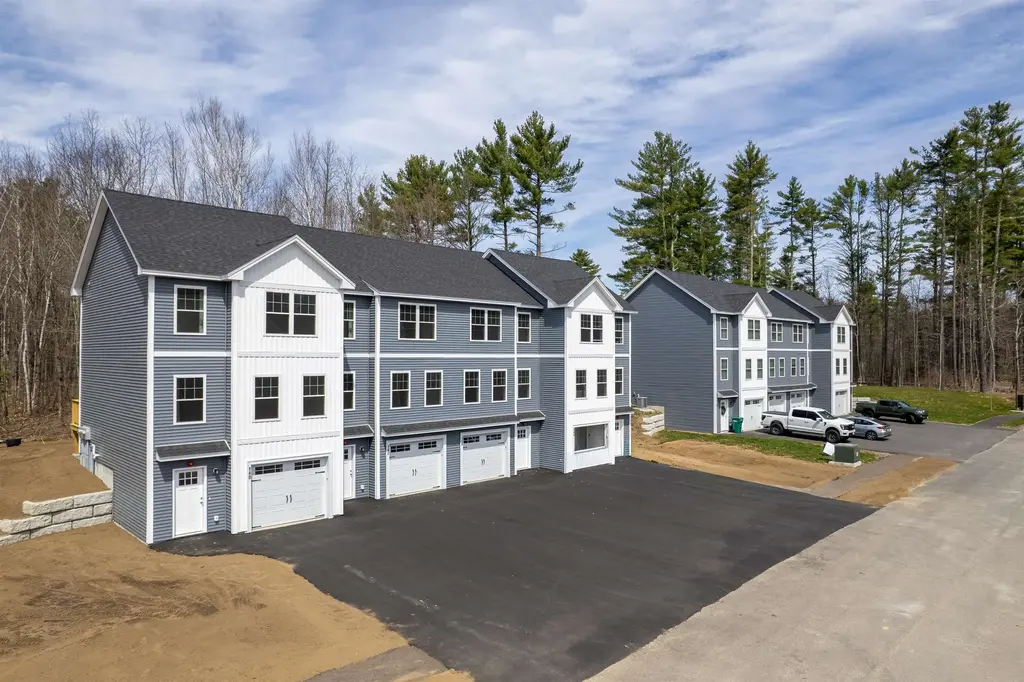 10b Lucky Lane The Crossings At Village Center, Barrington