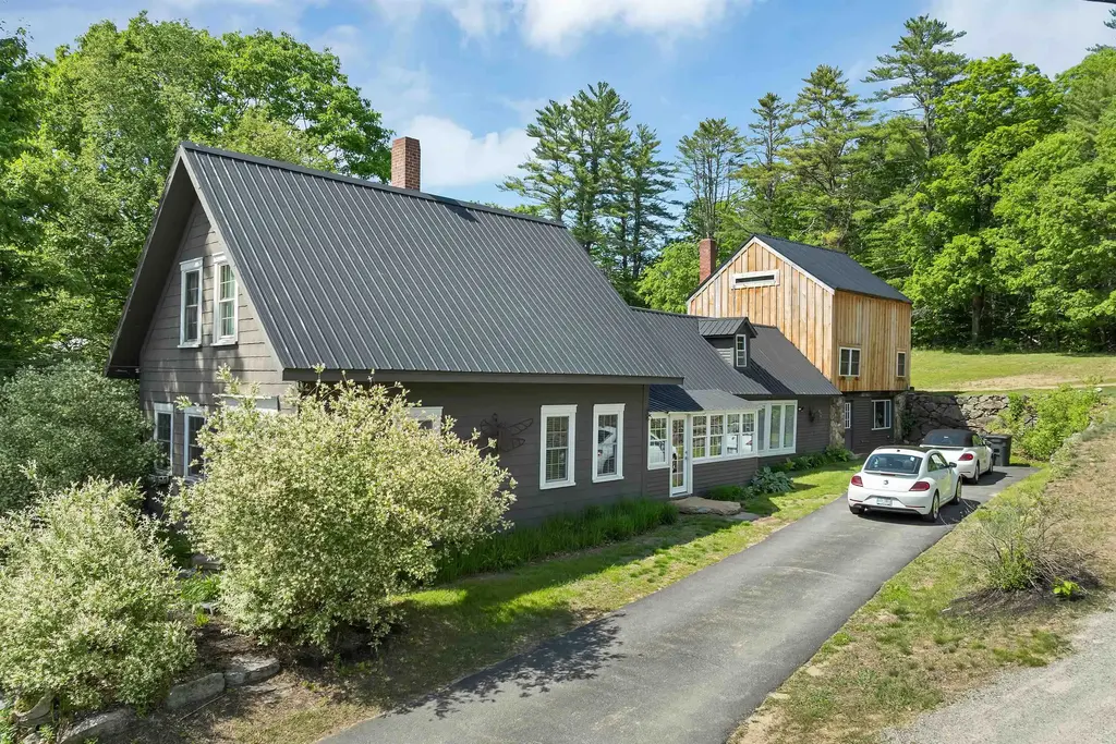 3-5 Firehouse Lane, New Hampton