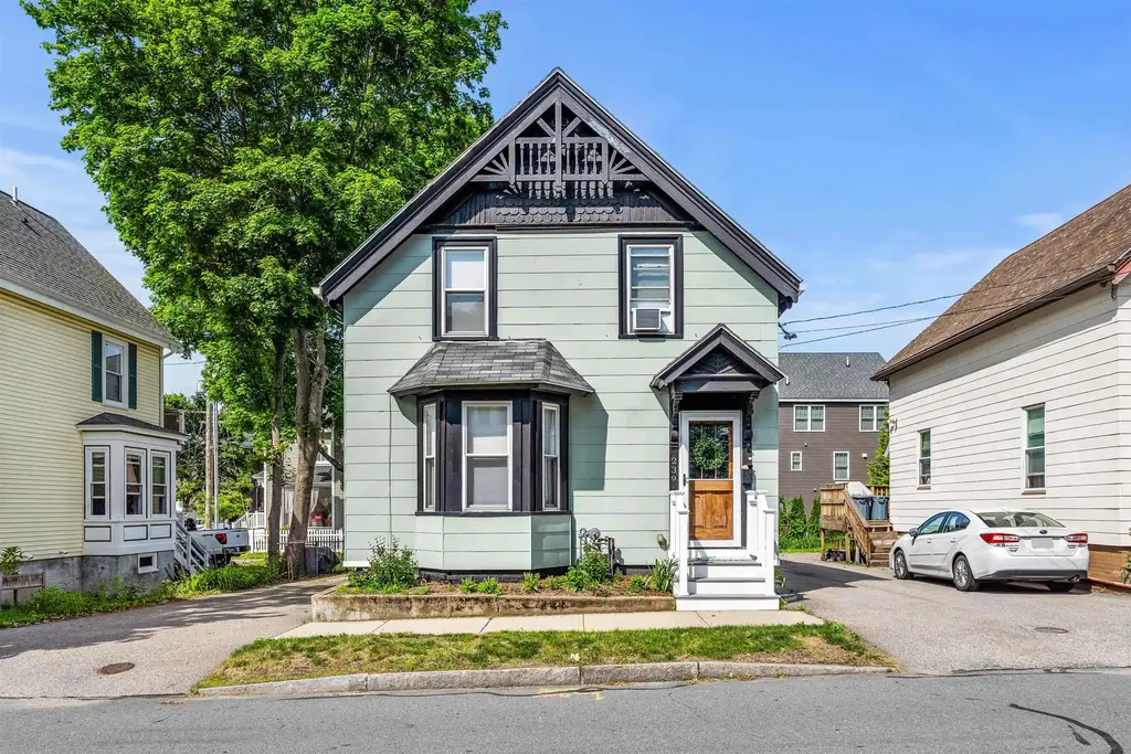 239 Cass Street, Portsmouth