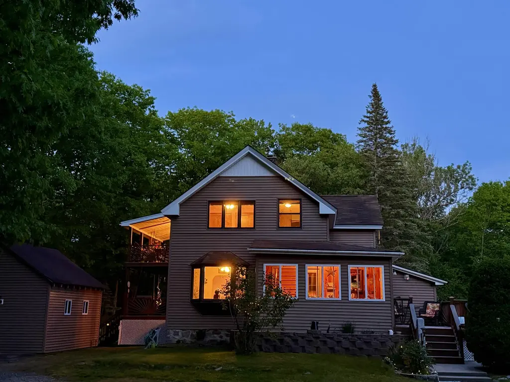 14 Broadway Avenue, Gorham