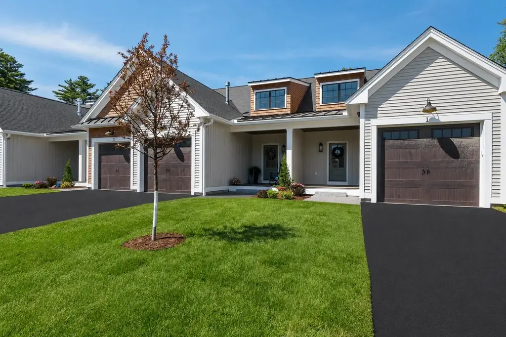 4 Pillsbury Court, Candia